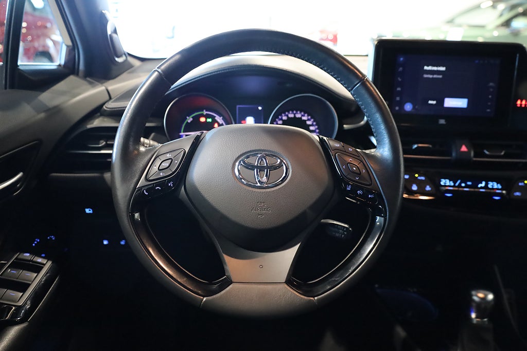 Toyota C-HR Hybrid CVT X-Edition Drag M-Värme JBL Kamera Navi 2022