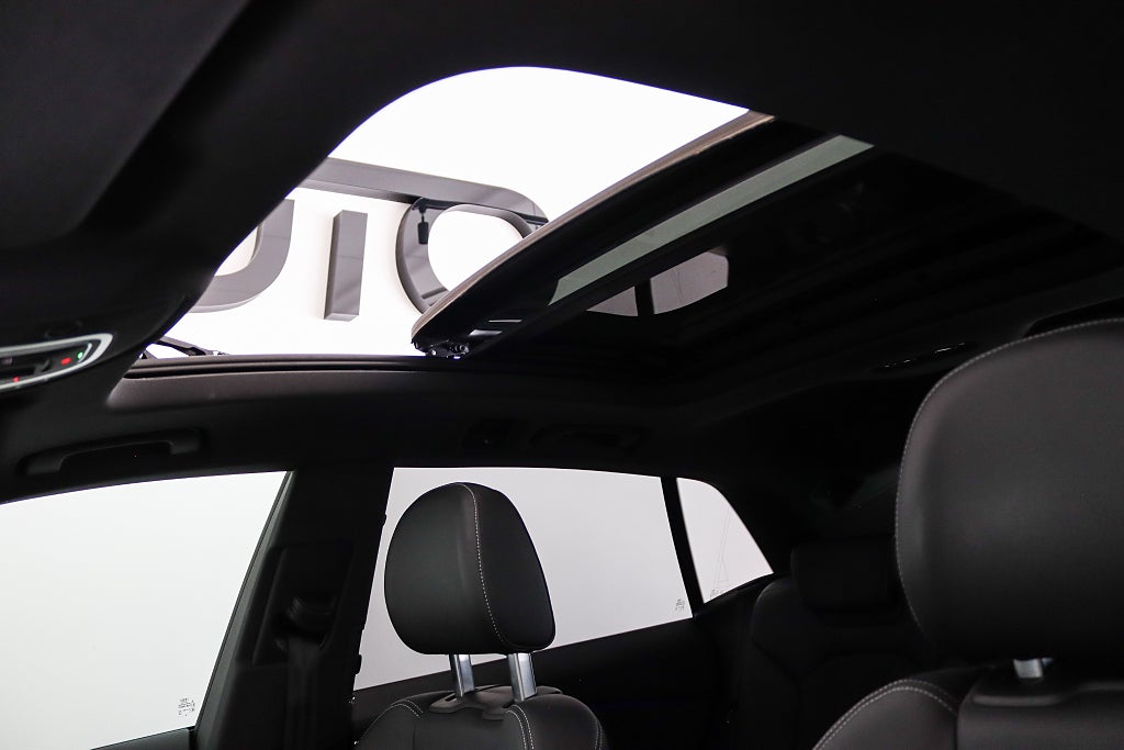 Audi Q8 50 TDI Quattro S Line B&O Panorama Matrix Värmare