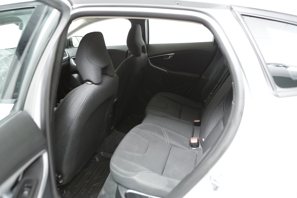 Volvo V40 Cross Country D3 150hk Kinetic Dragkrok Leasbar 2019