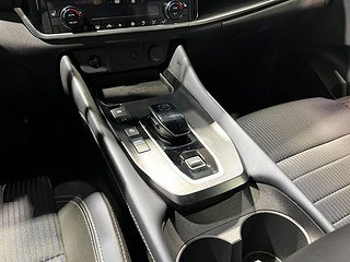 SUV Nissan Qashqai 17 av 26