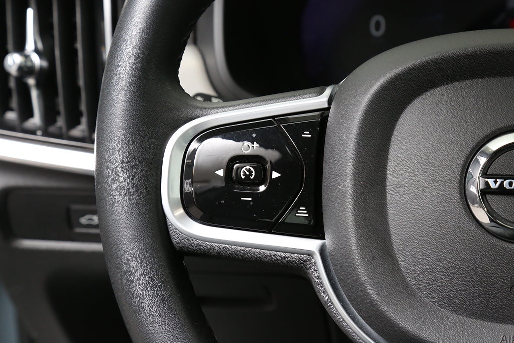 Volvo V90 B4 Diesel 197hk Core Aut Kamera Värmare Drag 2023