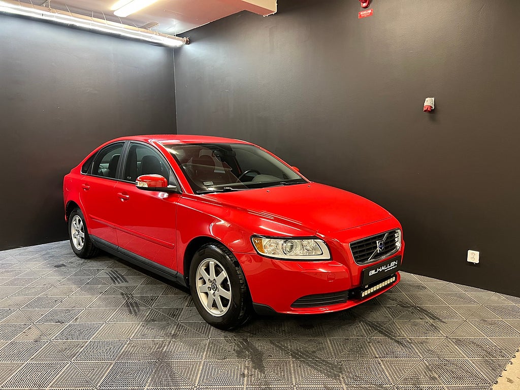 Volvo S40 1.8 Flexifuel Kinetic Ny Servad Ny Besiktad Motor/Kupé
