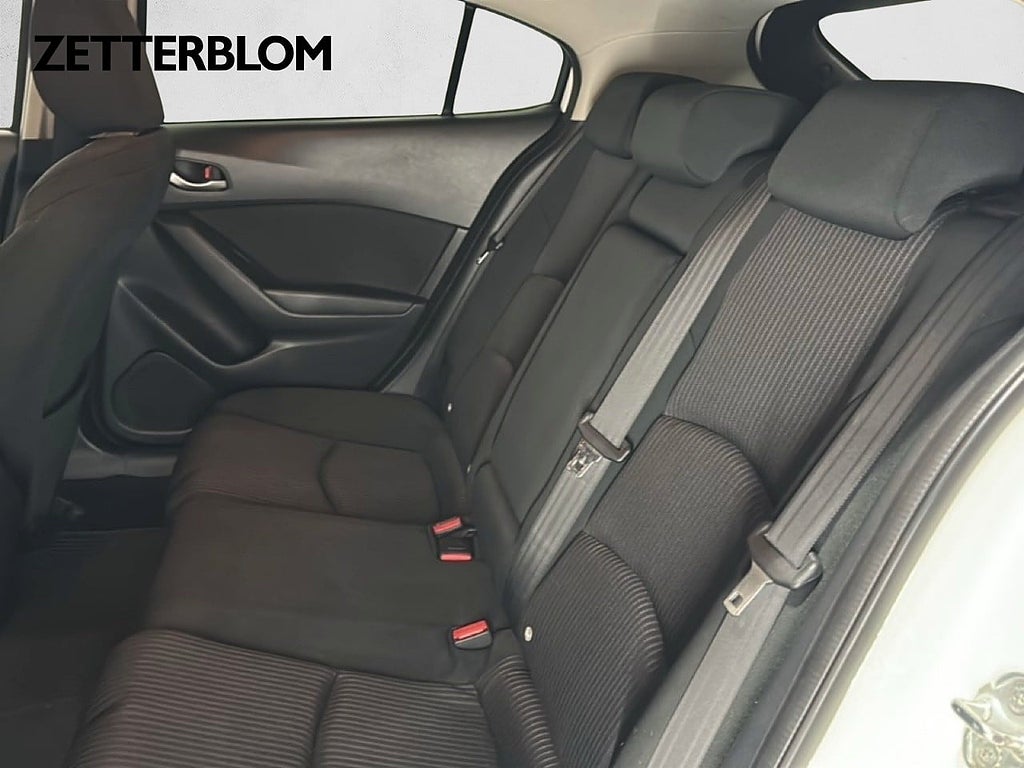 Halvkombi Mazda 3 9 av 21