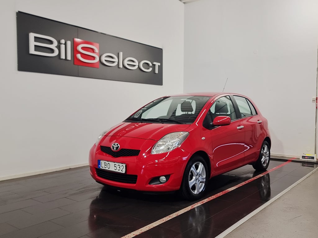 Toyota Yaris 5-dörrar 1.33 Dual VVT-i FullServad 6-Växel 2 Ägare 