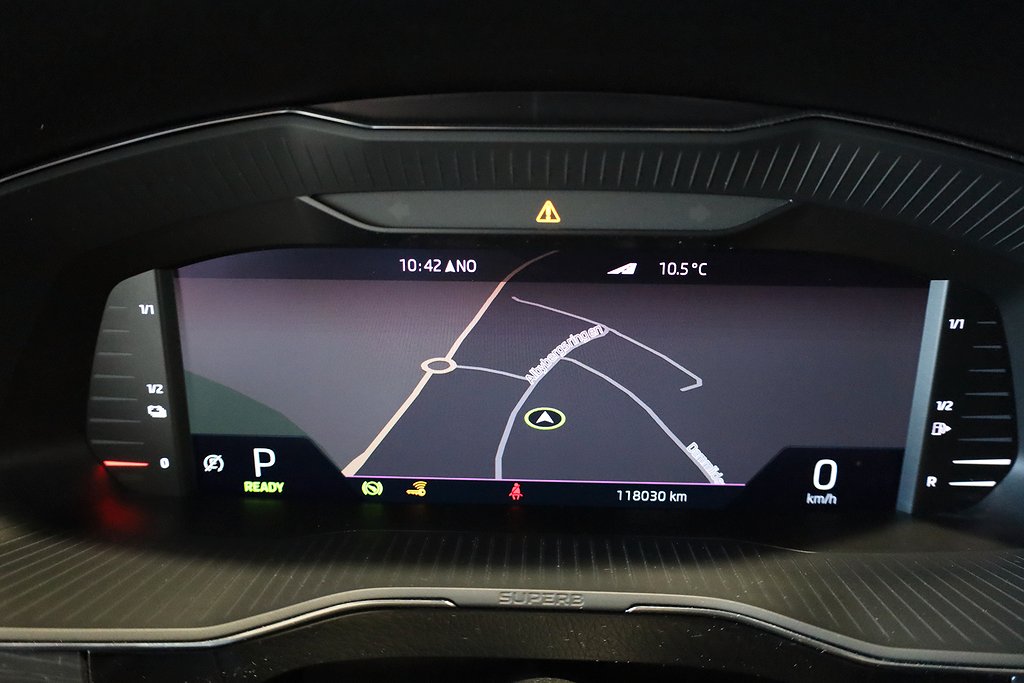Skoda Superb iV Kombi 1,4 Plug-in Hybrid Business EDT Navi 2022