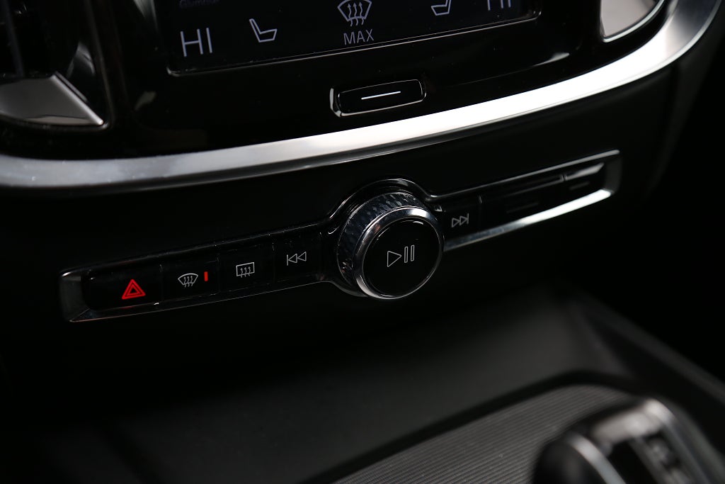 Volvo V60 D4 190hk AWD R-Design Aut H/K 360° HUD VOC Drag