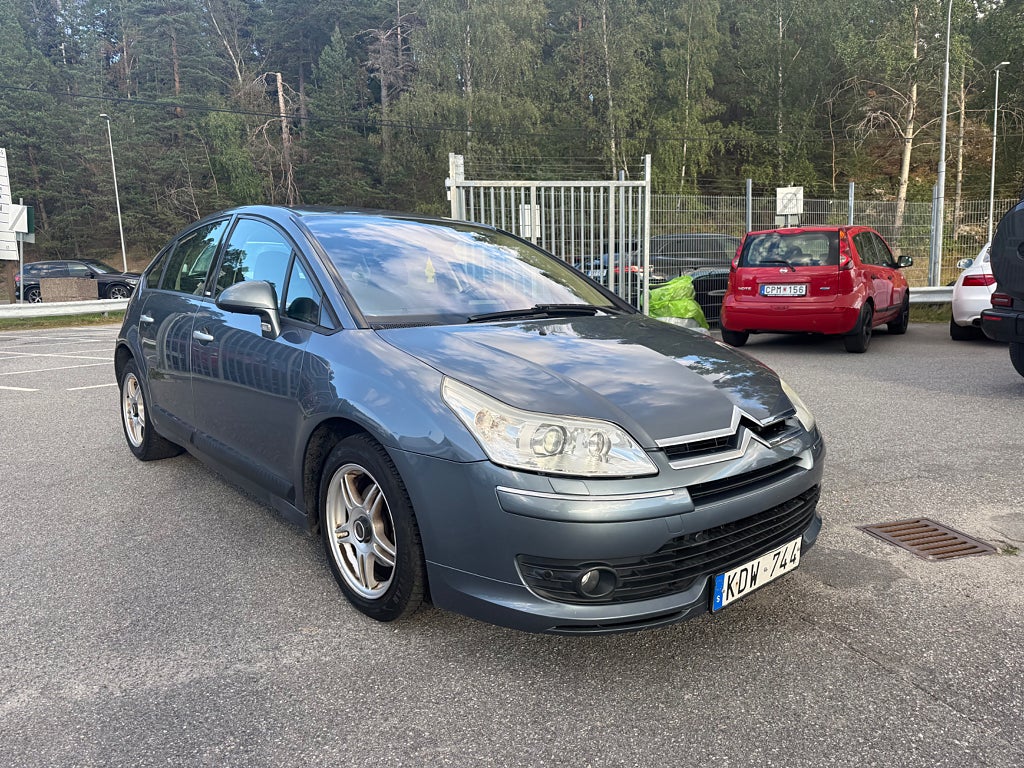 Citroën C4 2.0 140hk 20900 mil Besiktigad t.o.m 2027-04-30
