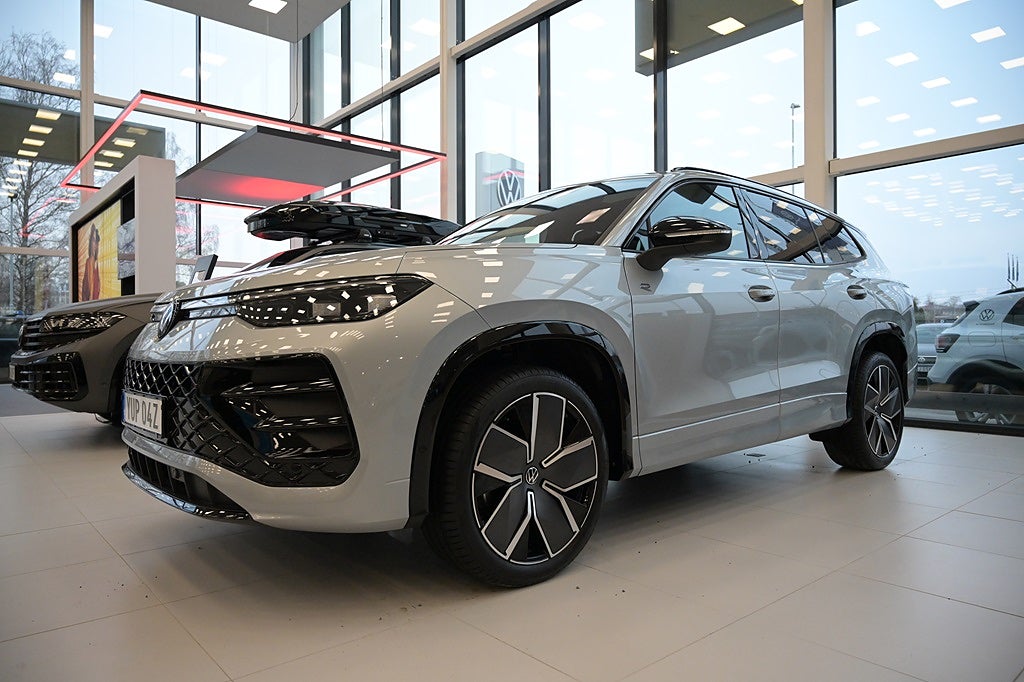 Volkswagen Tayron R-Line Edition Black Style, Drag, Värmare