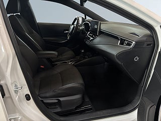 Toyota Corolla Hybrid e-CVTStyle S&V-Hjul/Kamera/Adfarthållare/Carplay – bild 10