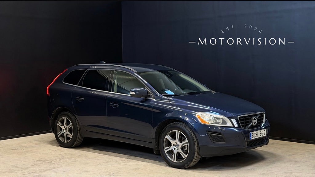 Volvo XC60 D4 AWD Momentum / Drag / BT / Kamrem bytt / M-värm / 
