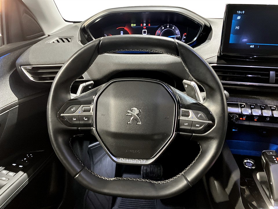 Bild på Peugeot 3008 Allure 1.2 PT 130hk Aut B-KAMERA CARPLAY