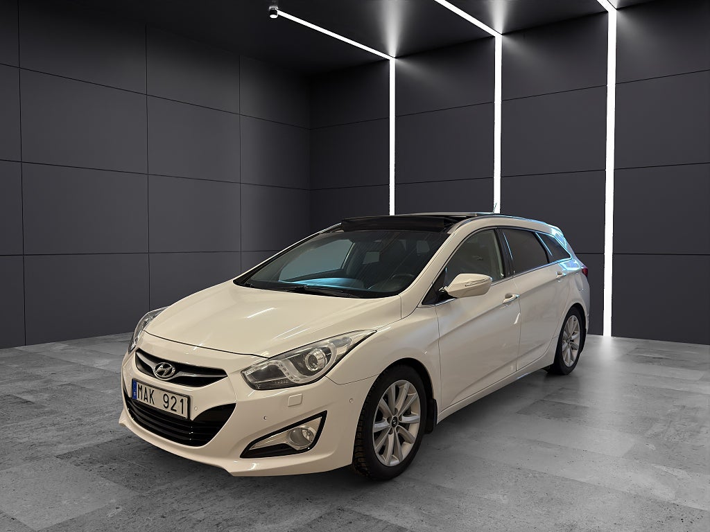 Hyundai i40 cw 1.7 CRDi Business |6 MÅNADER GARANTI|AUTLMAT|PANORAM