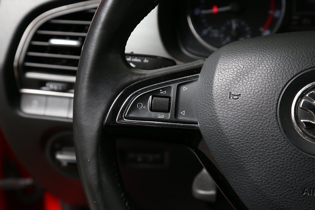 Skoda Fabia 1,2 TSI Style 90hk Kombi Motorvärmare 2016