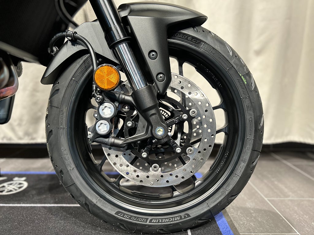 Yamaha TRACER 7 Midnight Black / Räntekampanj 3,45%/2026 / Omg lev!