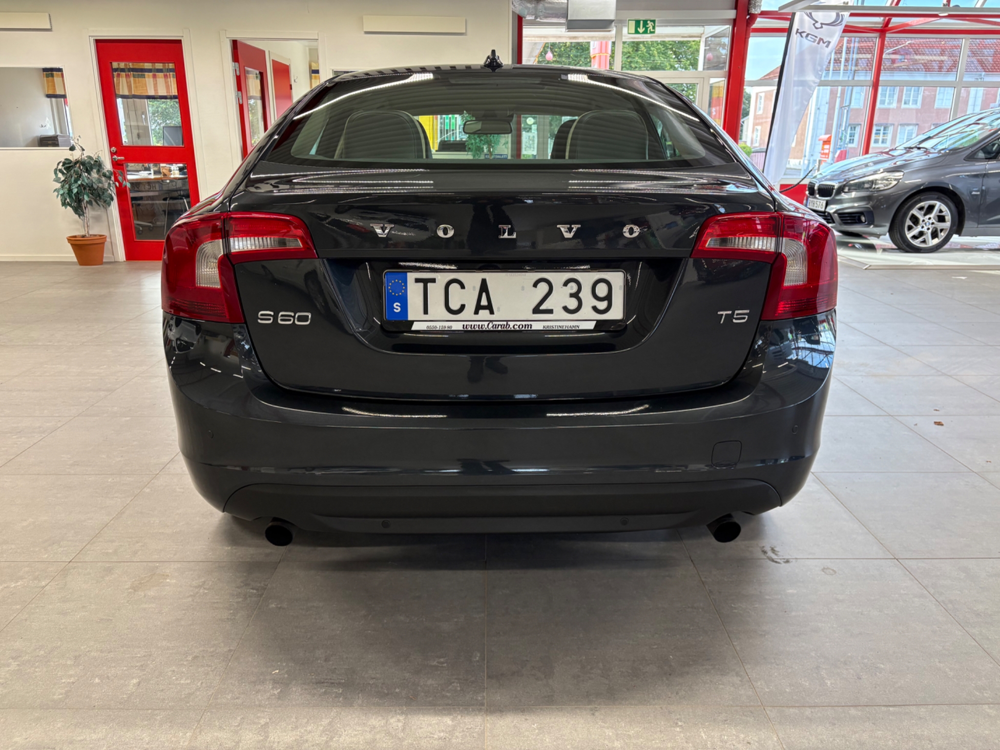 Volvo S60 T5 Summum Kamrem bytt v-hjul 2011, bild 4/10