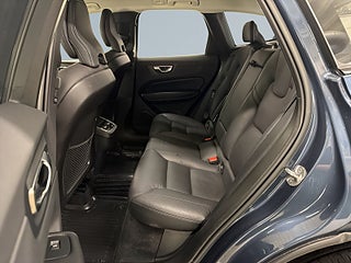 Volvo XC60 B4 Geartronic Plus Dark S&V/Drag/Harman/Kardon/360Kam – bild 13