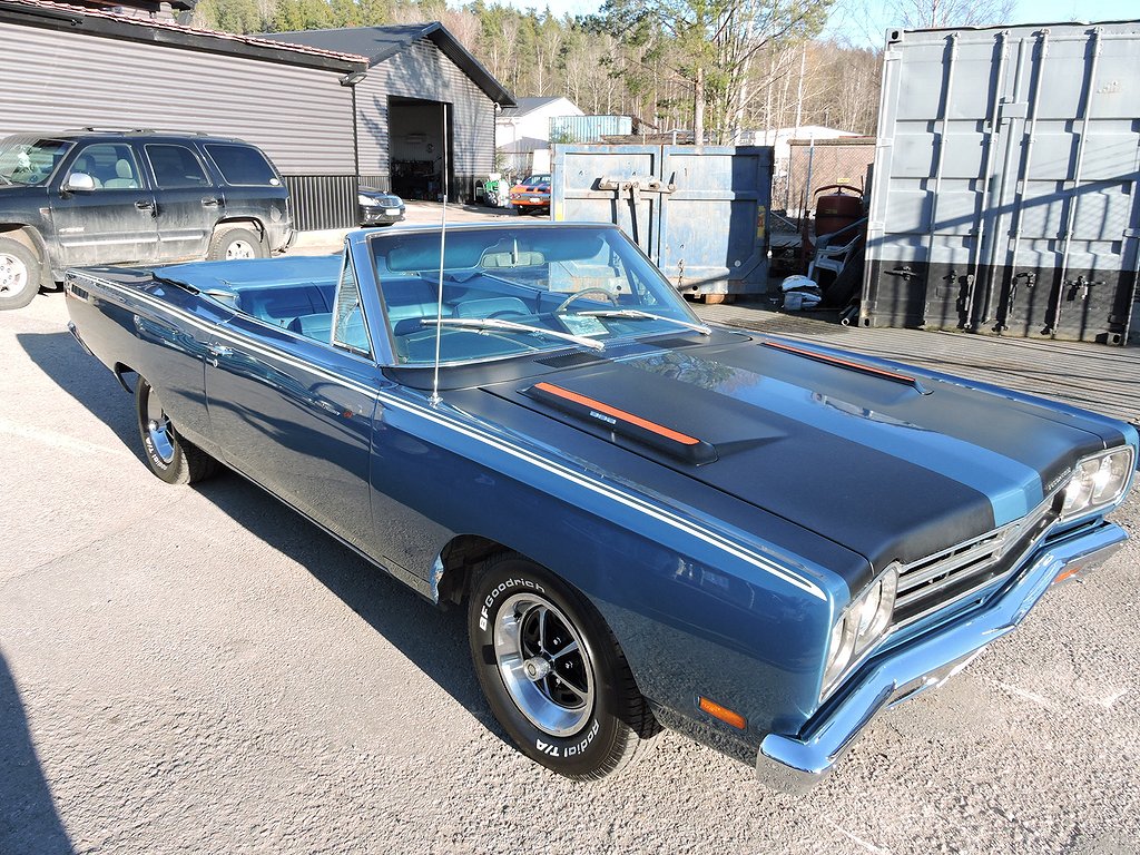 Plymouth Road Runner 383 Hi Performance cab -69