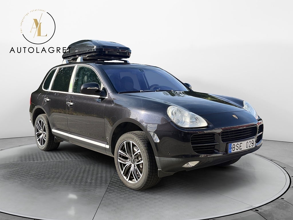 Porsche Cayenne 2006 - miniatyr 8