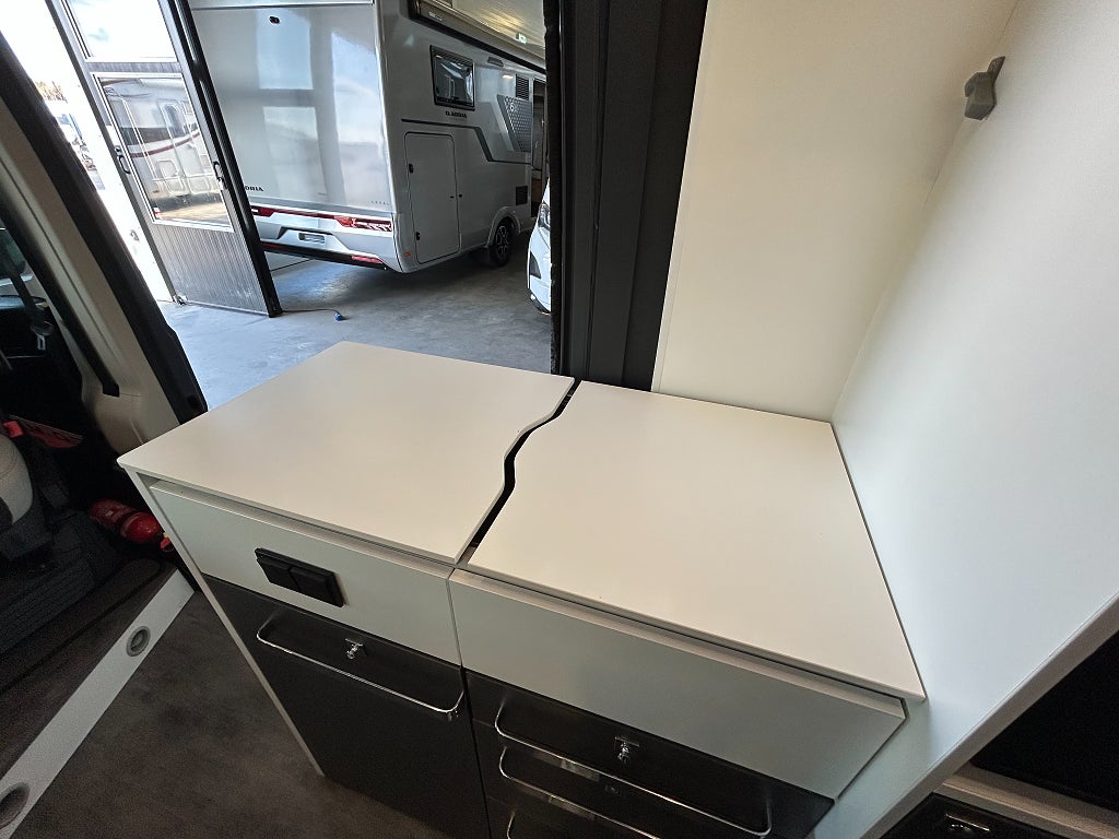 Pilote V630J / Keyless / MaxxFan / Utedusch / Automat  - Pilote