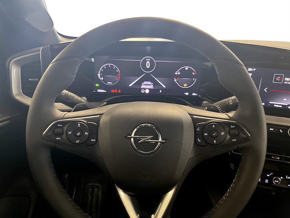 Bild på Opel Mokka Ultimate 1.2 PT 130hk Aut B-KAMERA CARPLAY