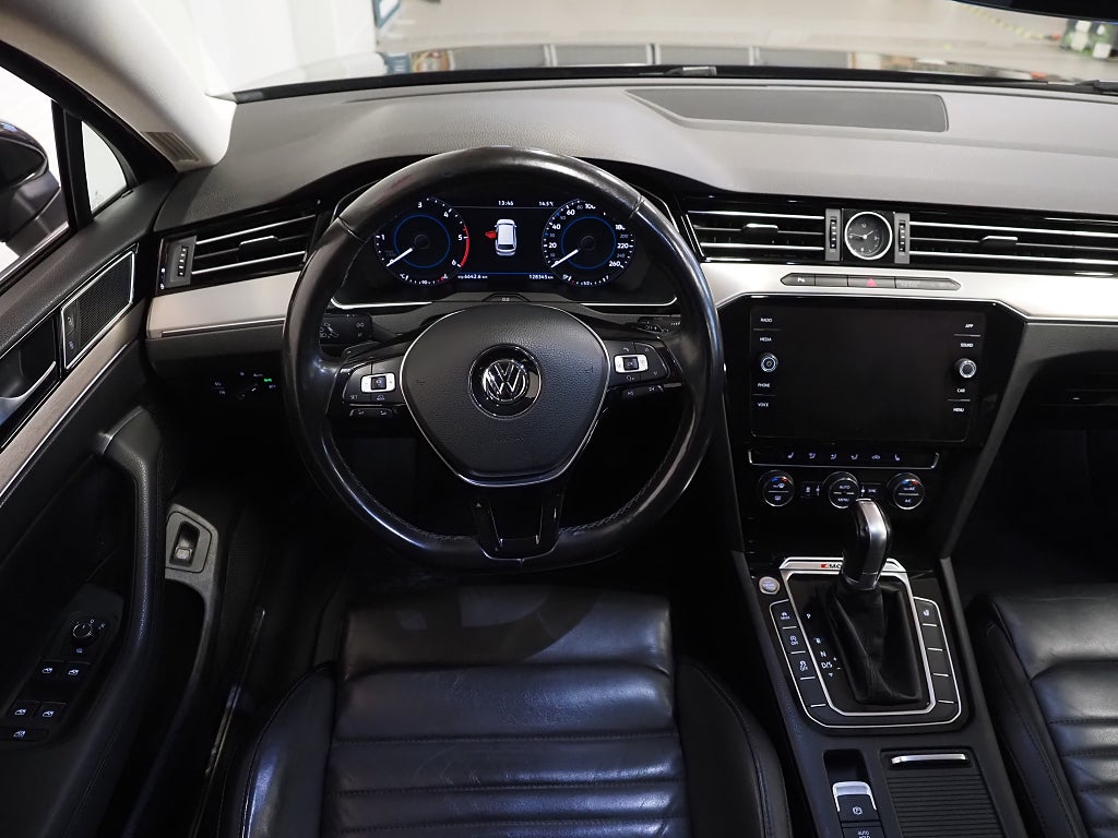 Volkswagen Passat SC 2.0 TDI 4Motion GT R-Line Cockpit Drag Skinn Kamera 2018