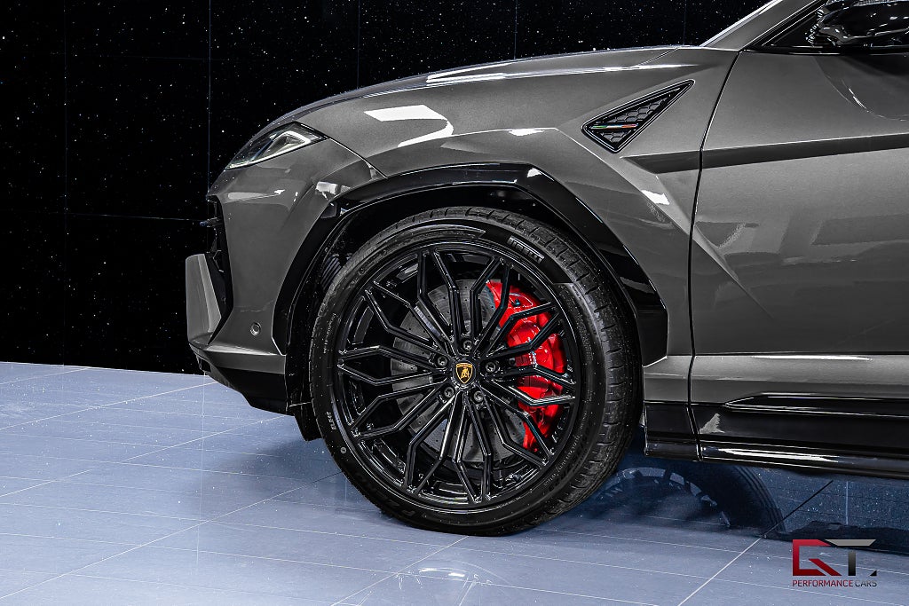 Lamborghini Urus SE MY26 MOMS Keramiska BIG-Carbon B&O-Adv 23" StylePack
