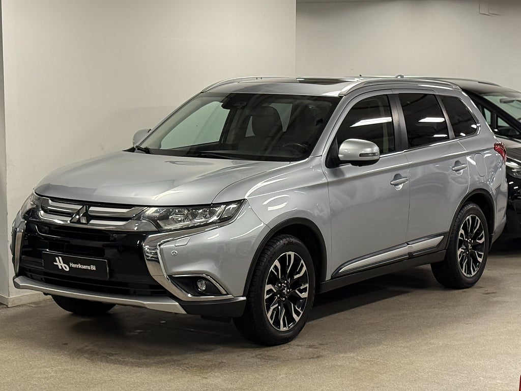 Mitsubishi Outlander 2.0 MIVEC CVT Business Euro 6