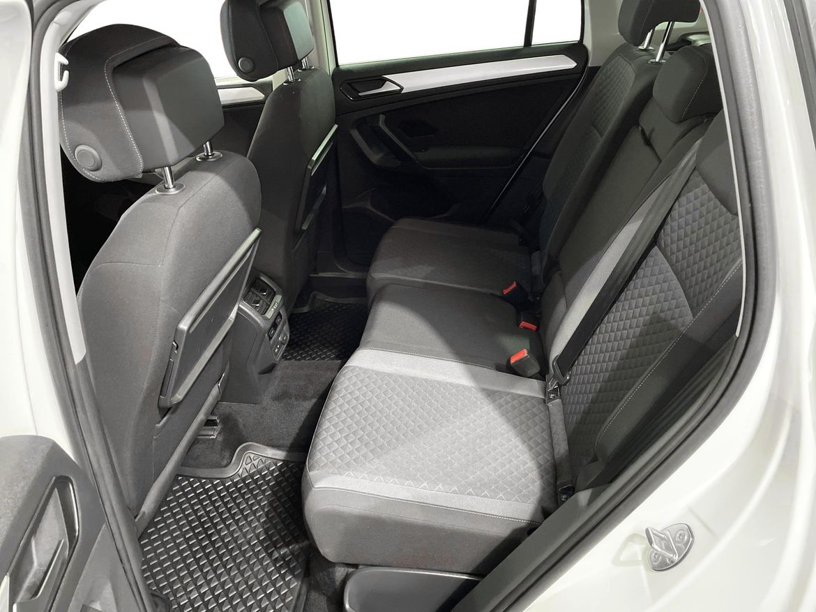 Volkswagen Tiguan 2018, bild 7/10