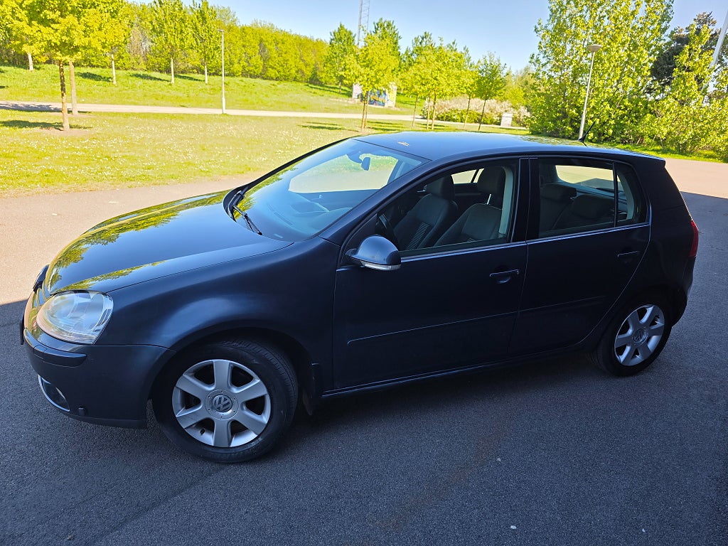 Volkswagen Golf 5-dörrar 1.6 Multifuel Trendline Euro 4