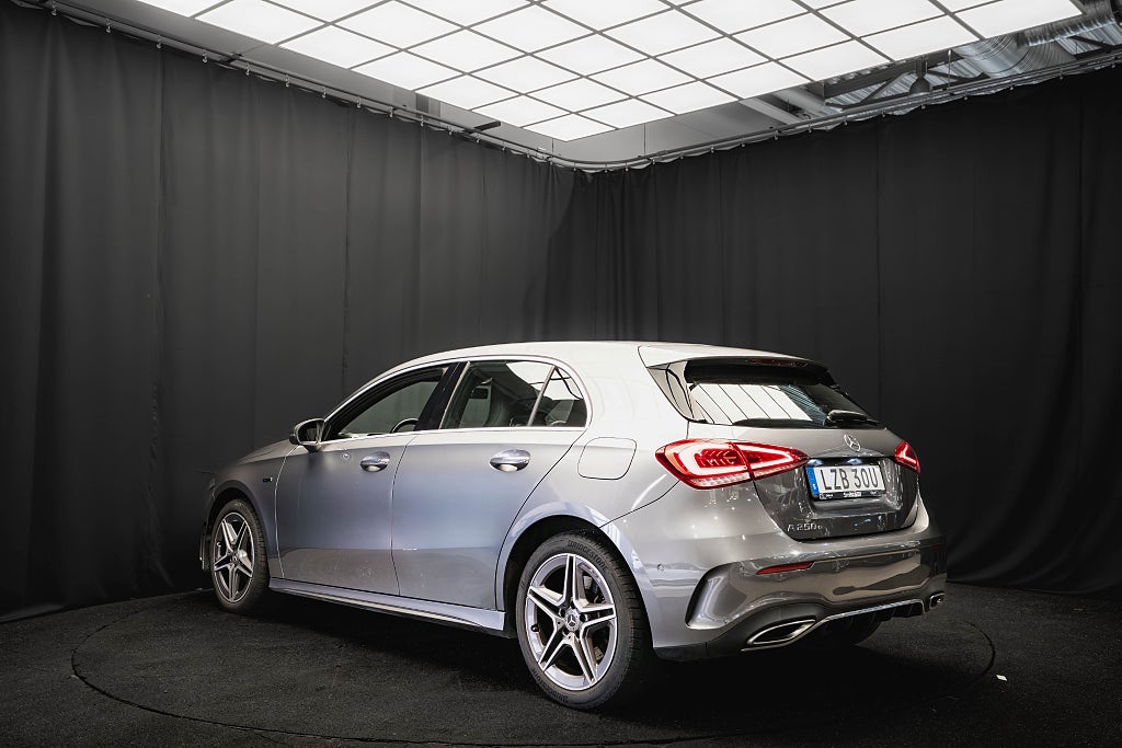 Mercedes-Benz A 250 e AMG WIDESCREEN PREMIUMLJUD CARPLAY 93.5%SoH
