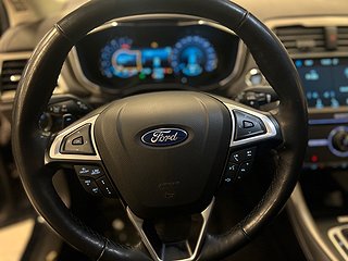 Ford Mondeo 2.0 AWD Vignale 180hk Drag/Kamera/Värmare/MOMS