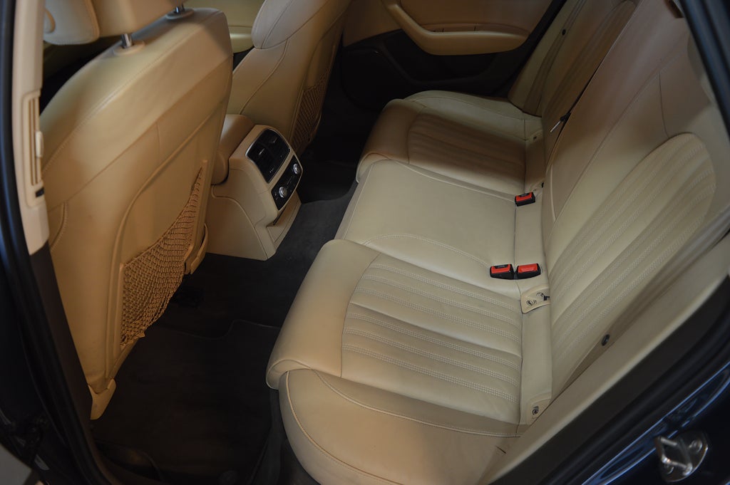 Audi A6 2013 - miniatyr 17