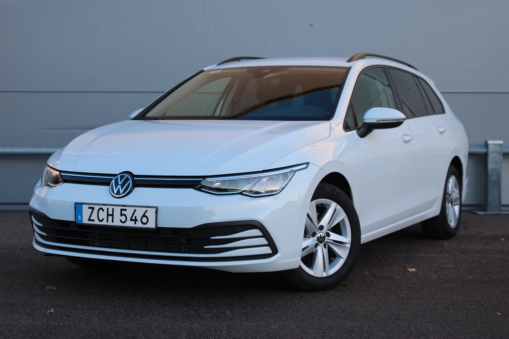 Volkswagen Golf SC 1.5 eTSI DSG Drag Värmare 1361mil Moms