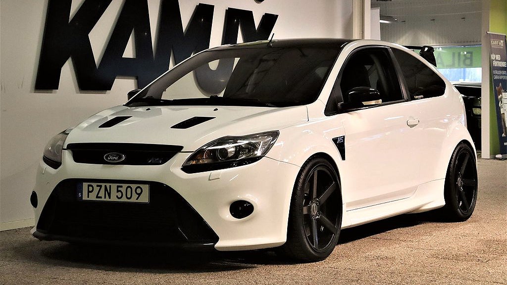 Ford Focus RS är en rallyinspirerad specialversion av Focus. 
