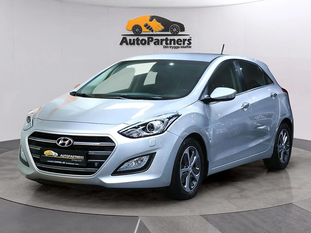 Hyundai i30 5d 1.6CRDi DCT Premium GPS Kamera Keyless Rattv. 3,95%