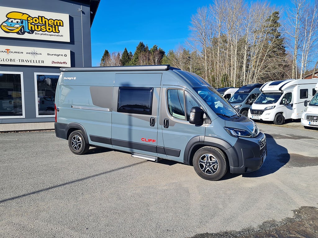 Sunlight Cliff 602 Adventure  2025, Automat, långbäddar, kanonfin