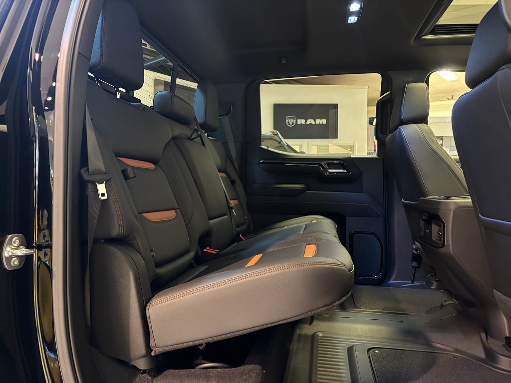 GMC Sierra 2026 - miniatyr 11