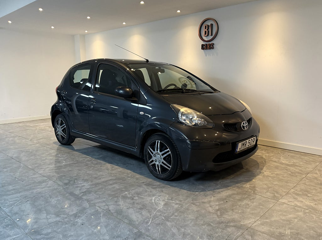 Toyota Aygo 5-dörrar 1.0 VVT-i MultiMode NYBESIKTIGAD AC S+V