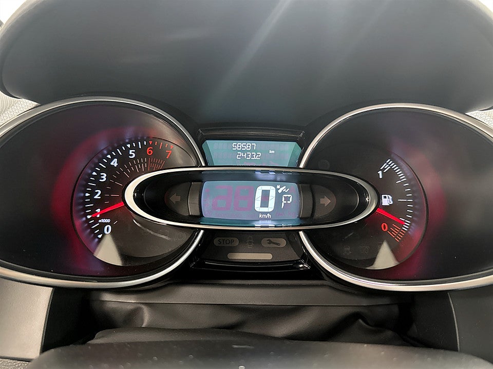 Bild på Renault Clio Intens Sport Tourer 1.2 TCe 118hk Aut NAVI