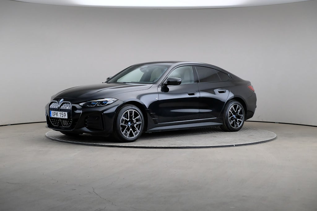 BMW i4 eDrive40 340hk M Sport Charged Innovation Pano Hea...