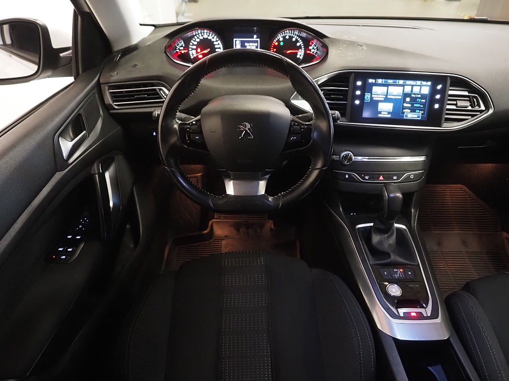 Peugeot 308 SW 1.2 130hk Allure Automat Drag PDC Keyless 2015