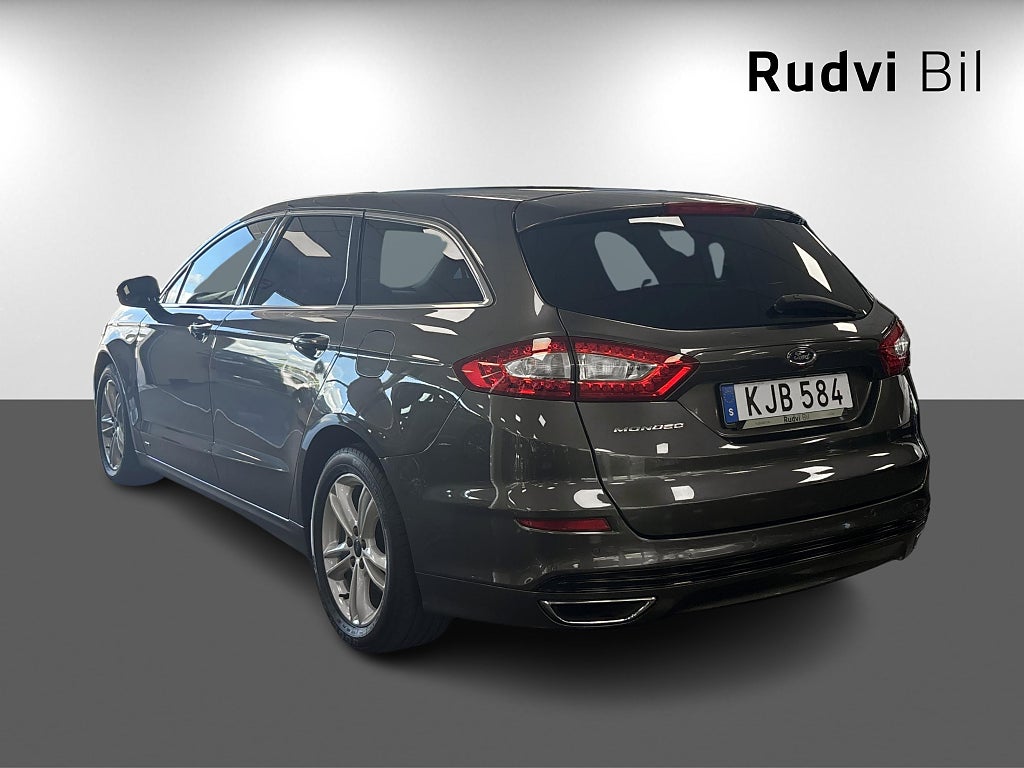 Ford Mondeo Kombi 2.0 TDCi AWD Powershift Titanium
