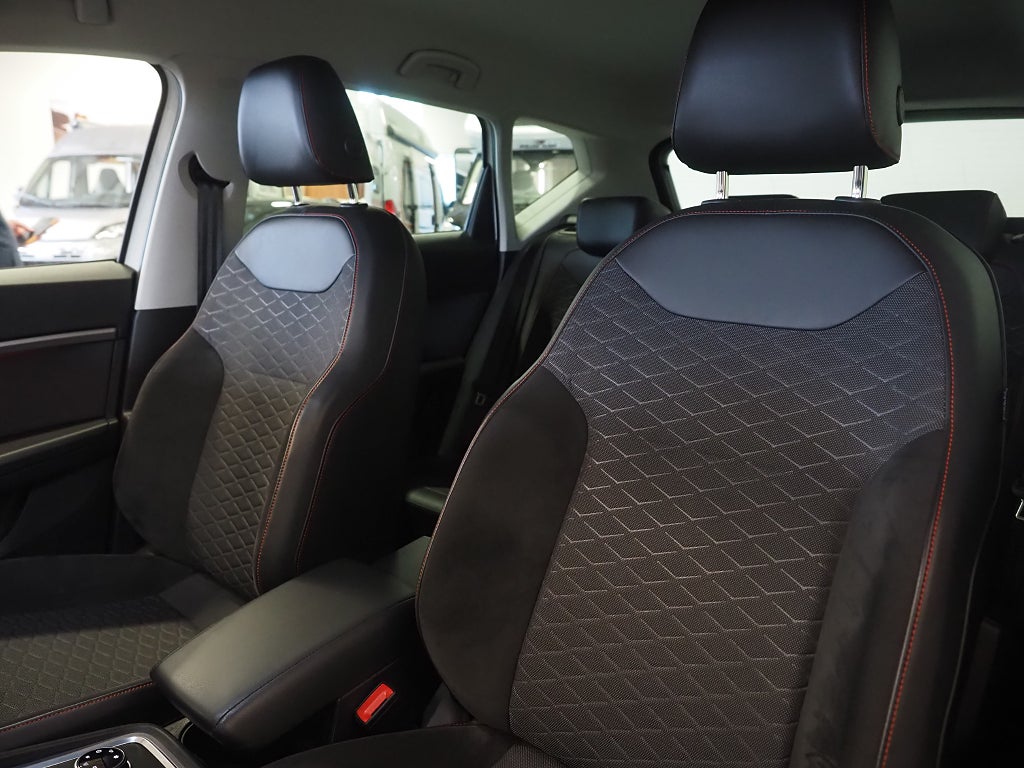 Seat Ateca 2.0 TDI 4Drive 150hk FR Cockpit Drag Navi D-Värm Kamera 2021