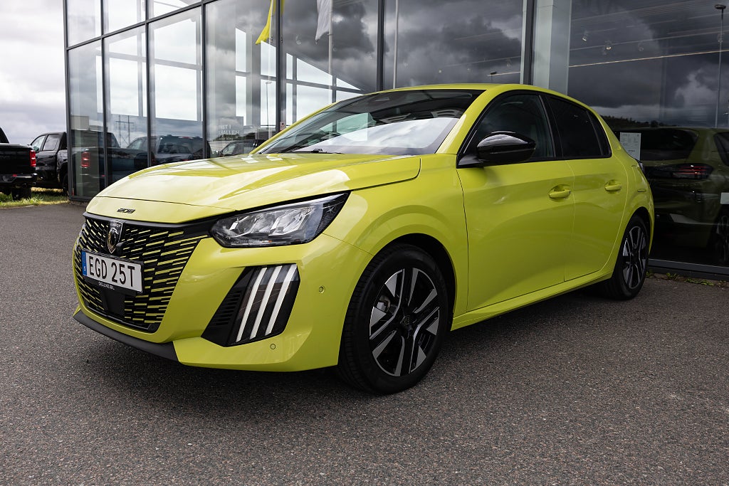 Peugeot 208 Allure HYBRID 100 hk Automat Navigation Adaptiv Farth.