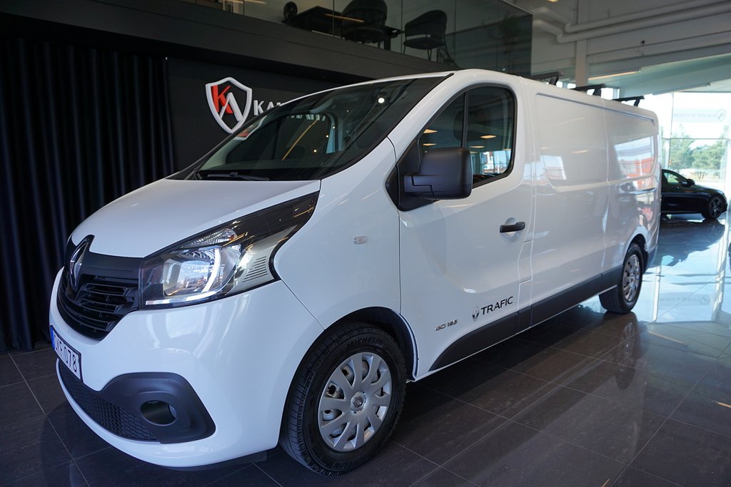 Renault trafic Skåpbil 2.7t 1.6 dCi 125hk Svensksåld