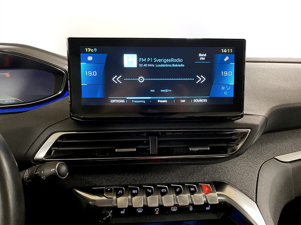 Bild på Peugeot 3008 Allure Pack Hybrid4 300hk Aut 4WD - B-KAMERA, PANO