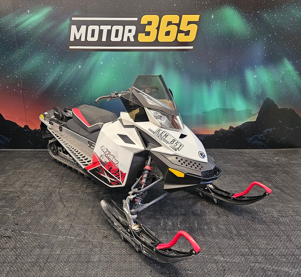Ski-Doo RENEGADE X 600 E-TEC • ELSTART • ELBACK • HÖGRUTA • FRAKT/FINANS