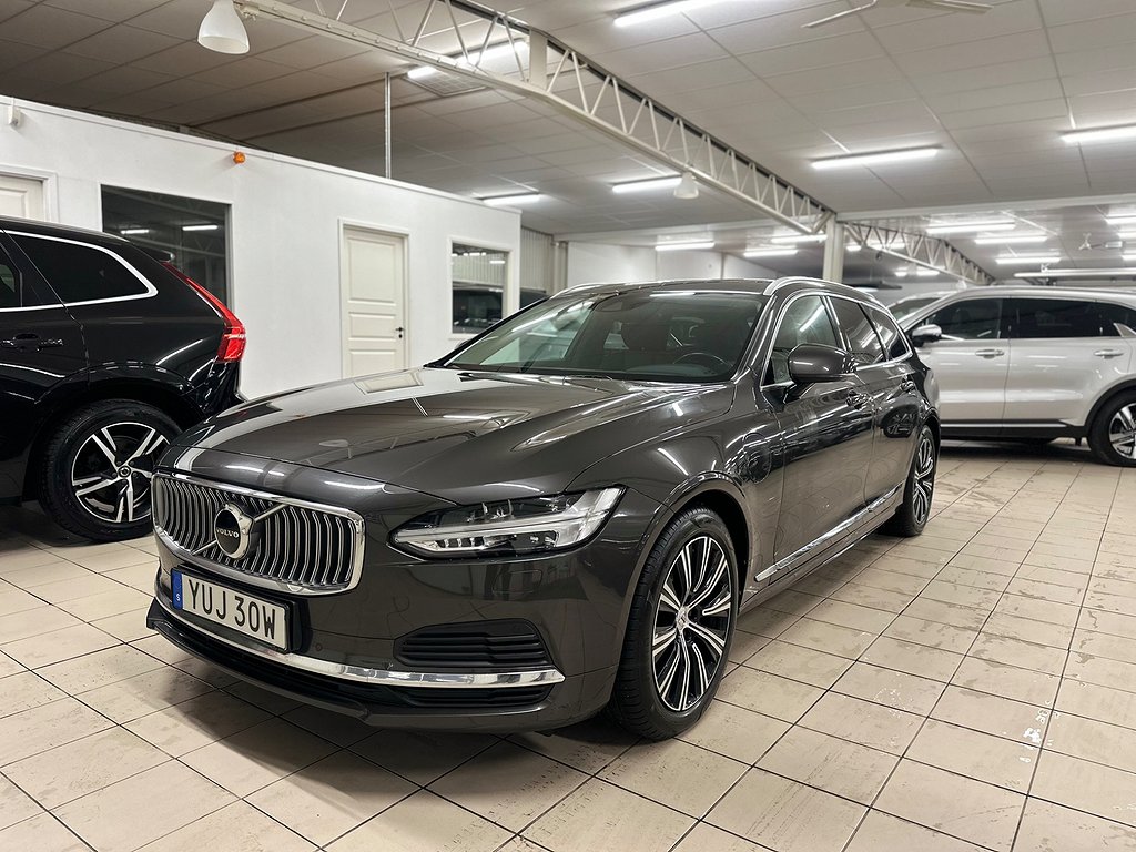 Volvo V90 Recharge T6 AWD * Laddhybrid * Momsbil * Se spec 