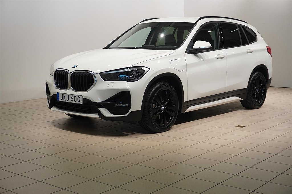 BMW X1 xDrive25e Model Sport Navi HUD Tonade 18 BSI