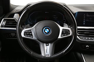 Kombi BMW 330e 15 av 29